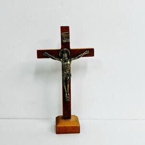 crucifix inri table top wood and metal 4.5 inch dw jesus catholic christian